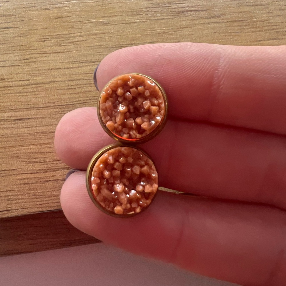 stud earrings